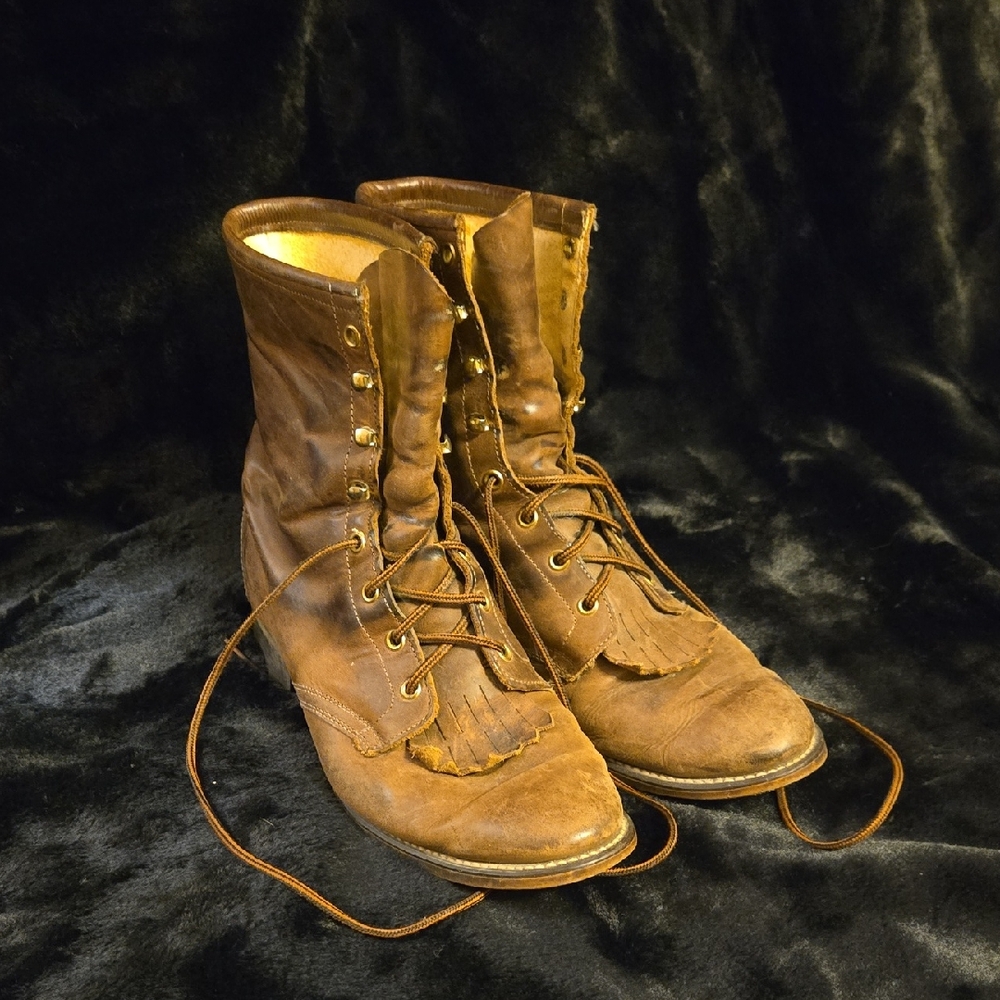 Laredo Tan Leather Boots with Gold Eyelets